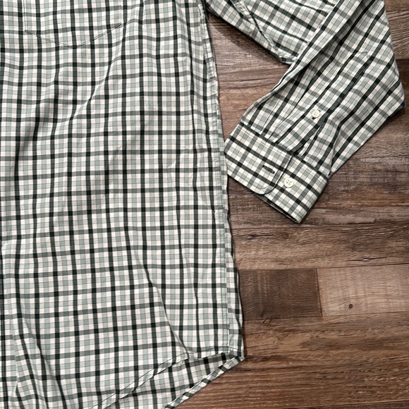 Arrow • green plaid button down w chest pocket - Picture 2 of 5